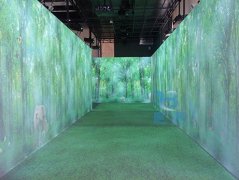 展廳機(jī)器人