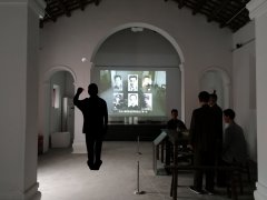 展廳機(jī)器人