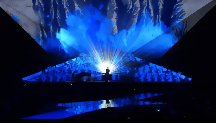 利用沉浸式投影實(shí)現(xiàn)的沉浸式劇場(chǎng) 利用沉浸式投影實(shí)現(xiàn)的沉浸式劇場(chǎng)