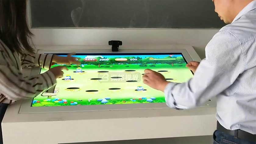 觸摸一體機(jī) 觸摸一體機(jī)打地鼠游戲展示