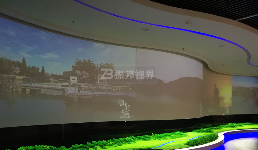 異形投影展示 城鄉(xiāng)規(guī)劃館中的異形投影展示