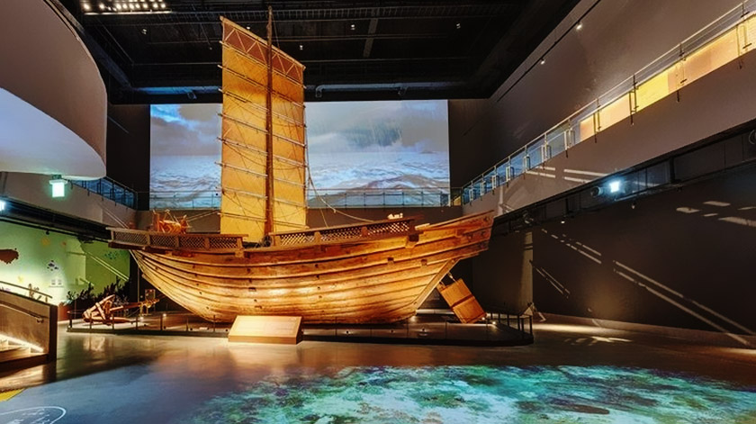 航海展廳中的投影展示 航海展廳中的投影展示