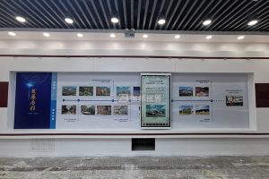 展廳機(jī)器人