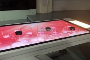 展廳機(jī)器人